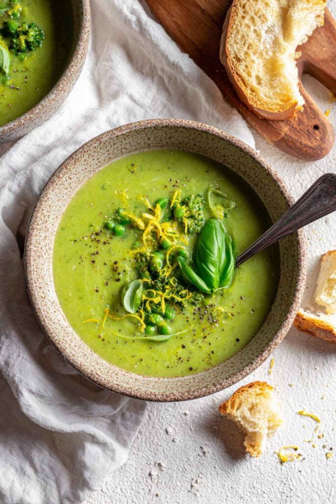 Broccoli And Pea Soup In Soup Maker
